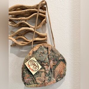 GREAT AMERICAN LEATHER WORKS INC. Leather Tapestry woven purse